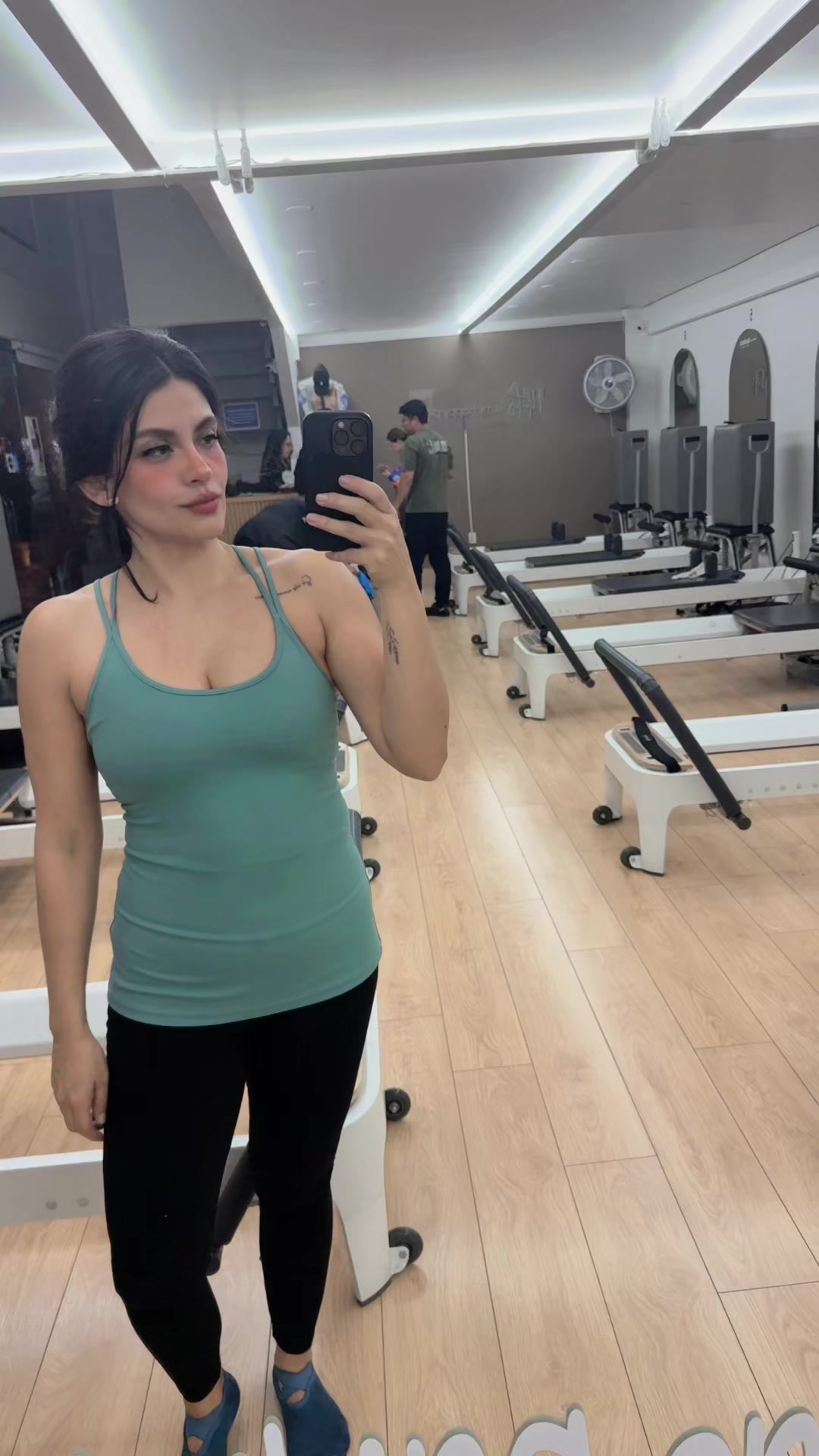 @YaLlegasVillegas