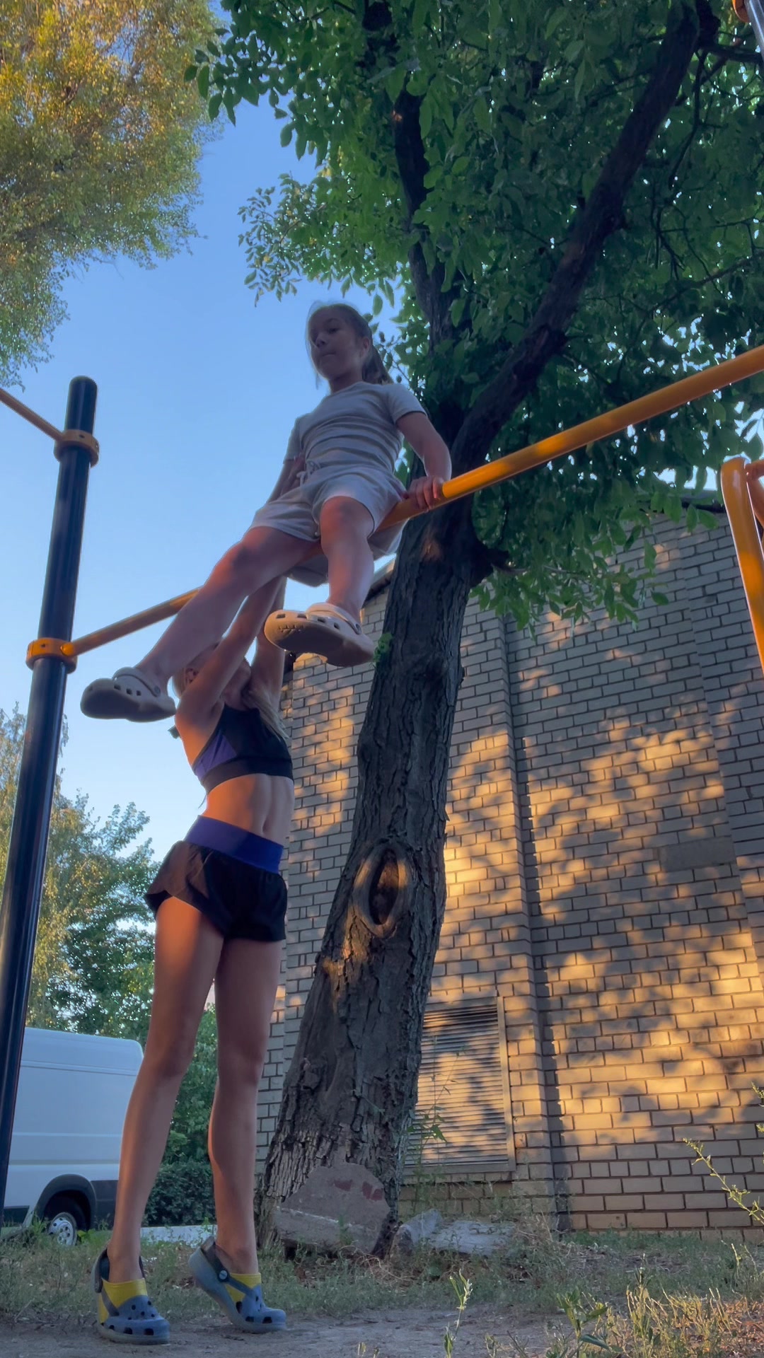 @Aerial Kris🤸&zwj;♀️