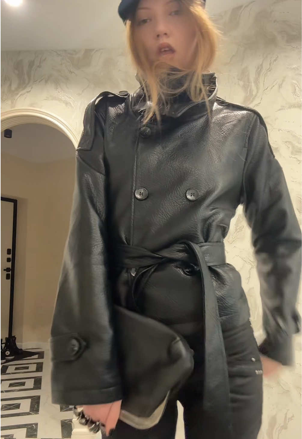 @лисснова.