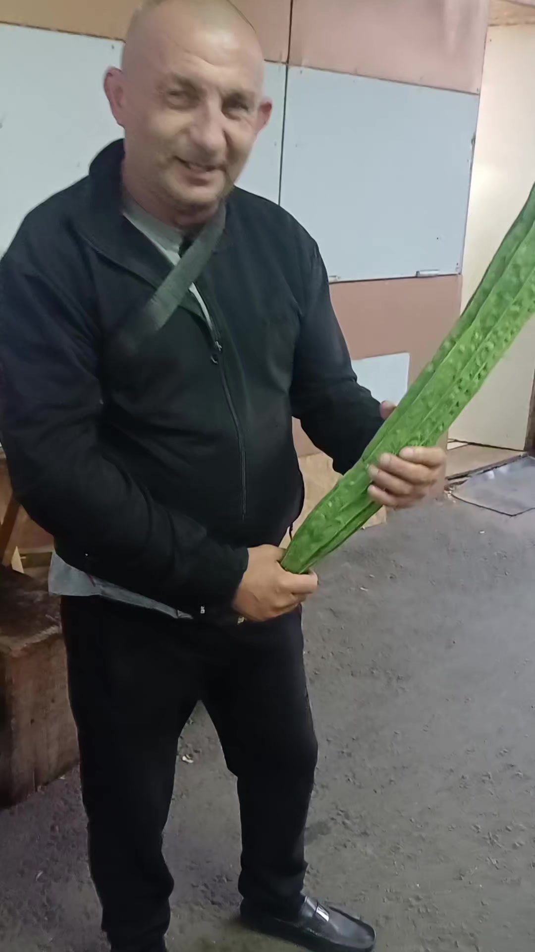 @Саша ( Метр )