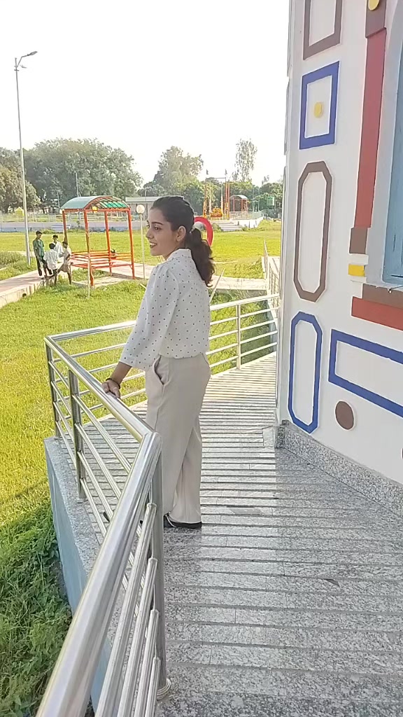 @Kalie (कली)
