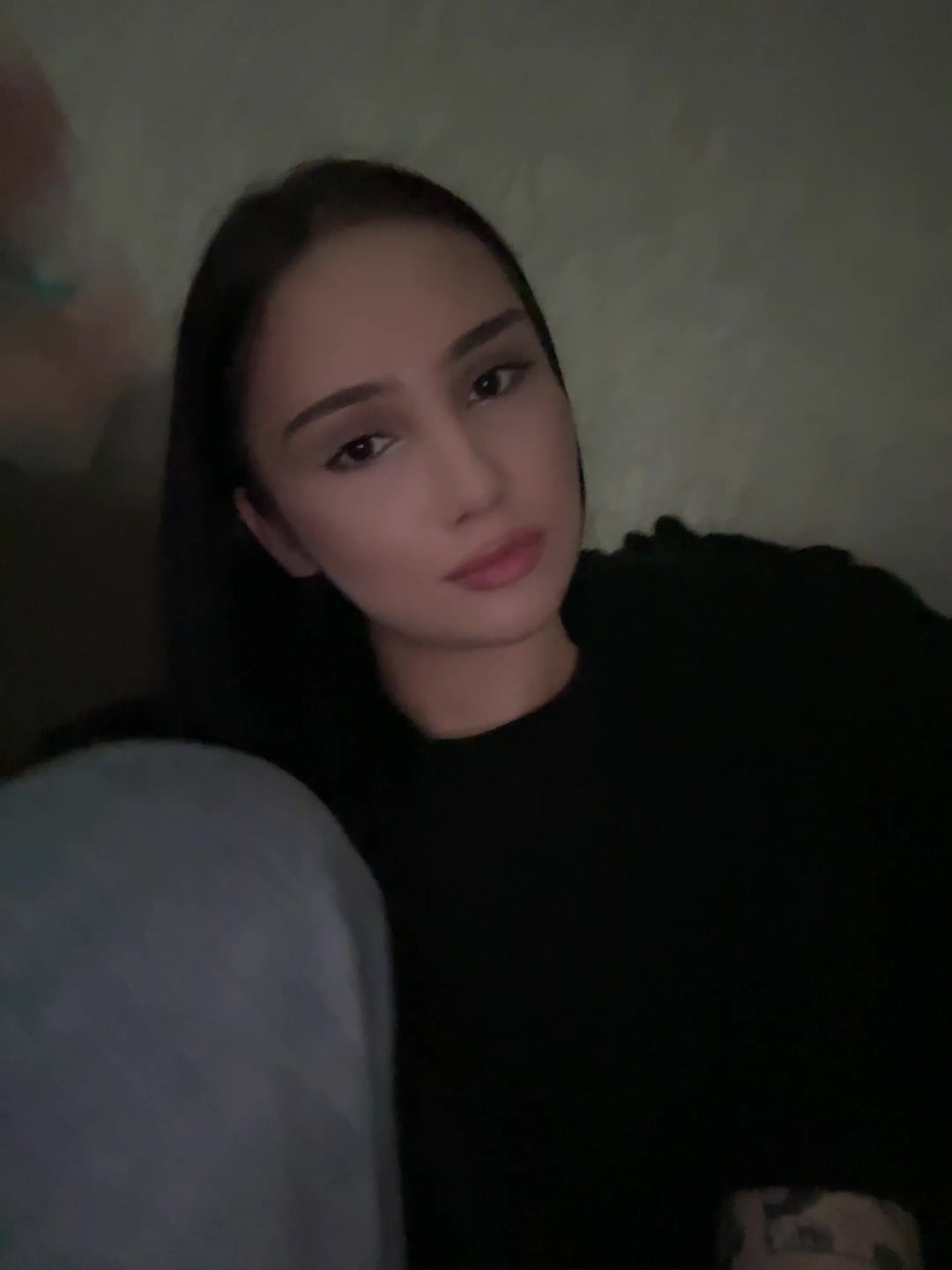 @натутя