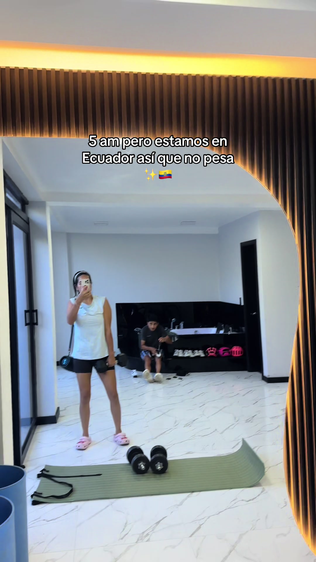 @D A M I S