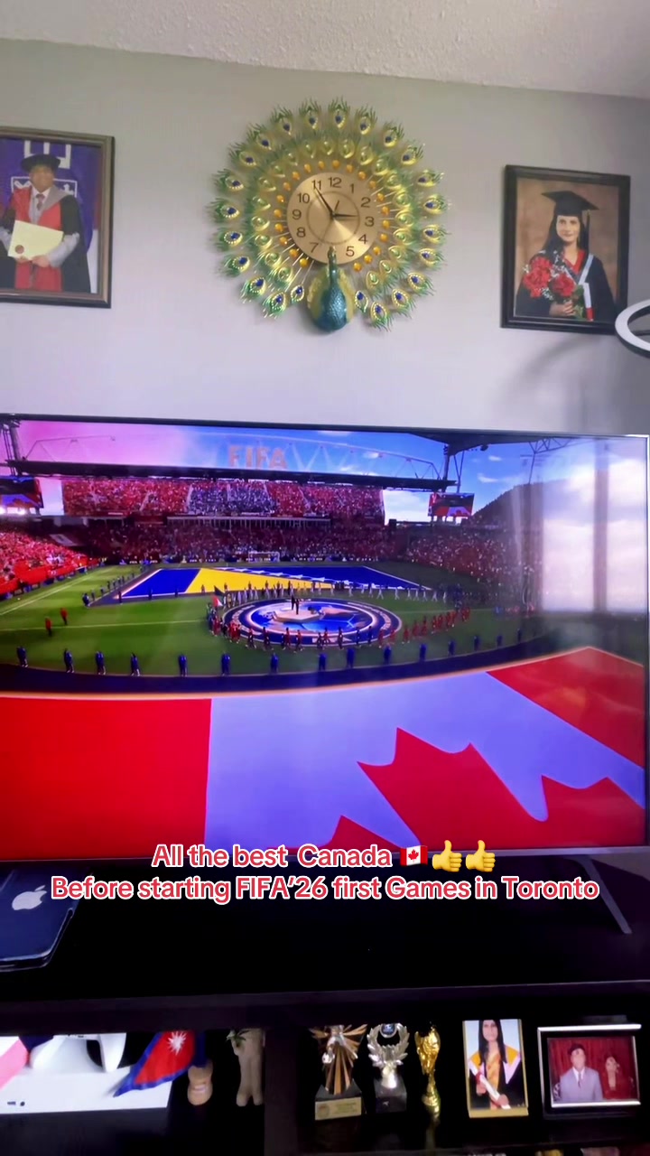@Dilli🇳🇵🇨🇦