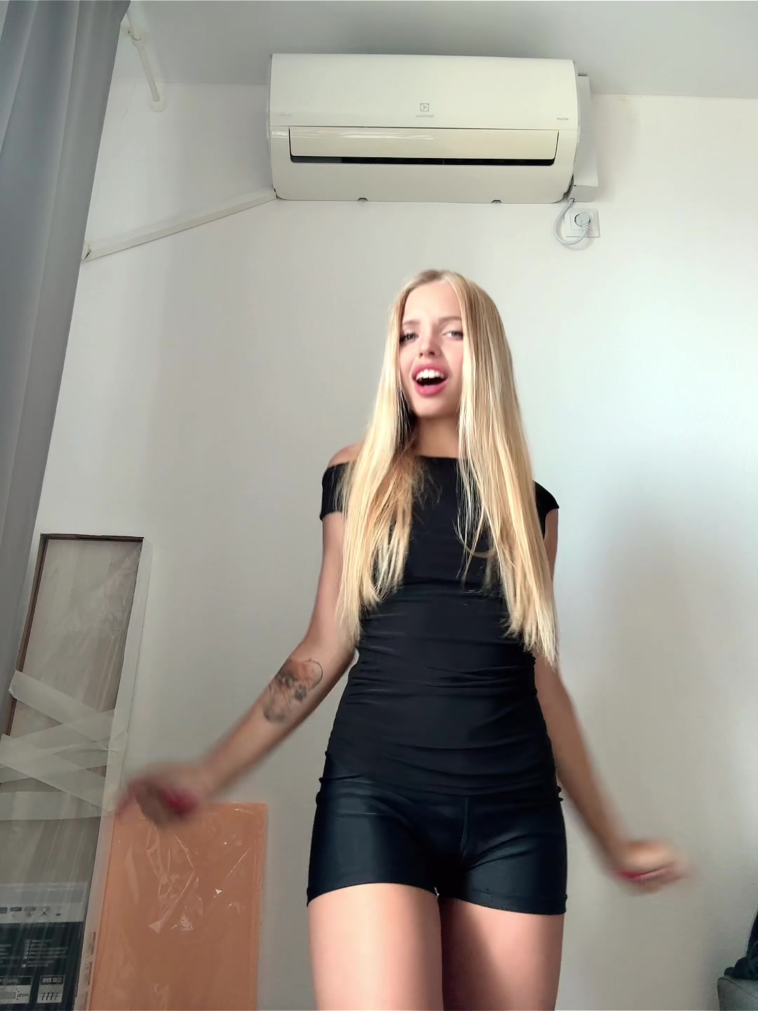 @lili18