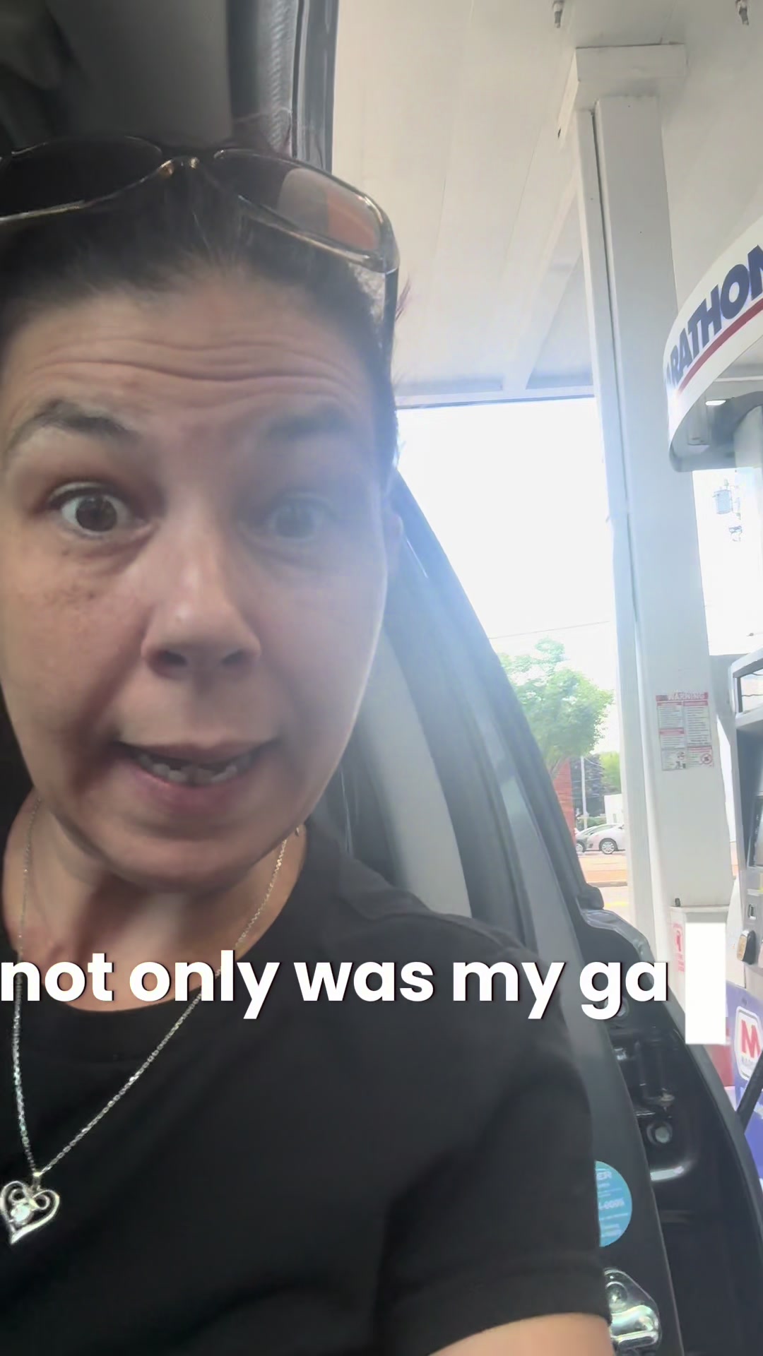@MomTobin