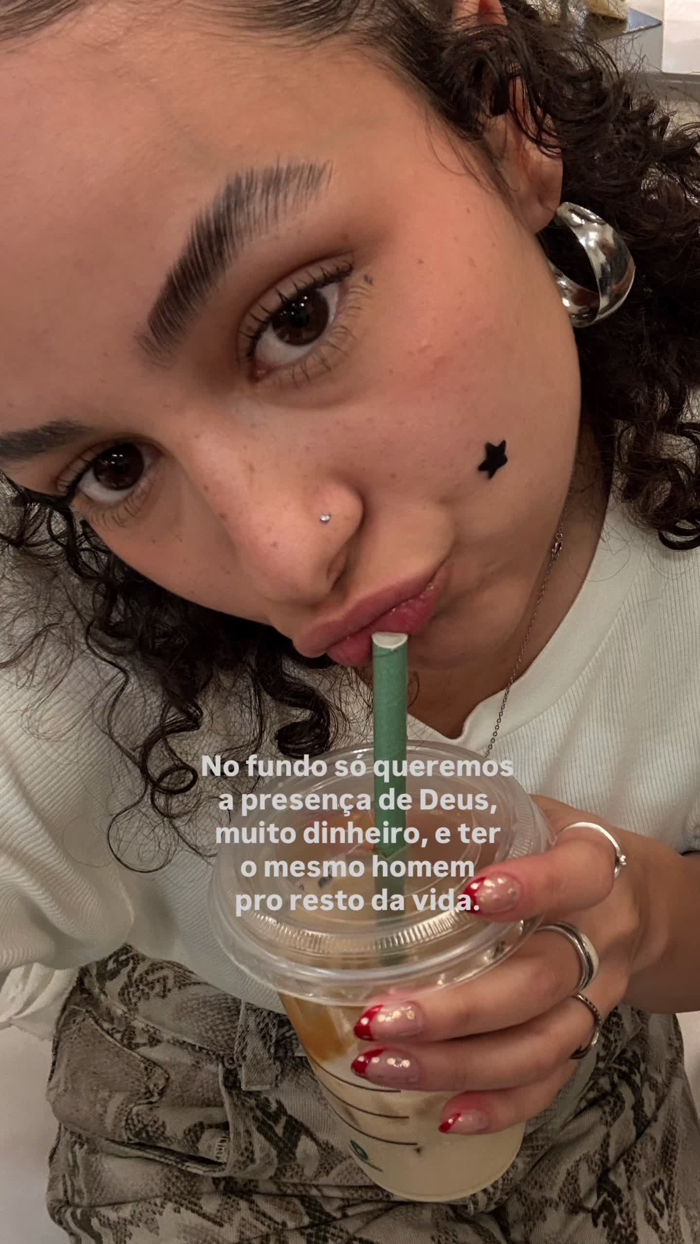 @Julia Moura