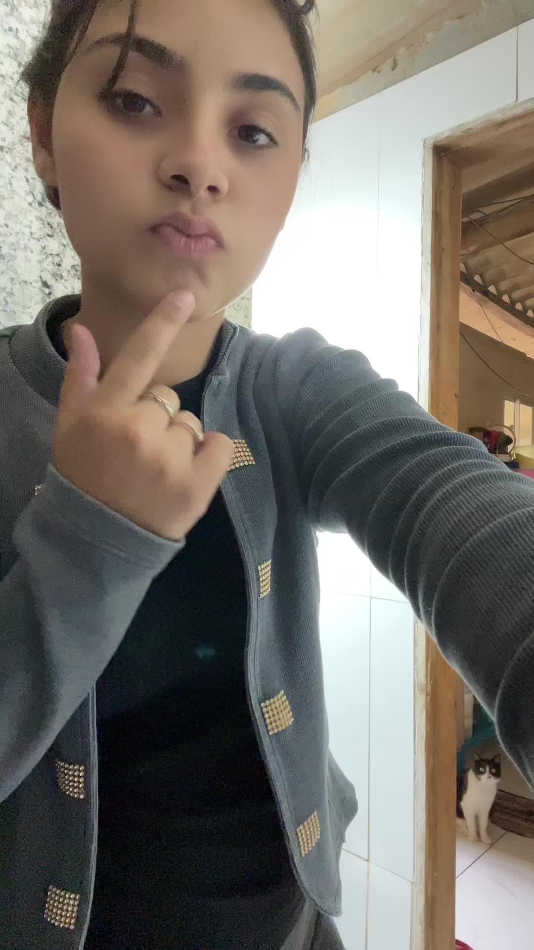 @julia_fanti_oficial_
