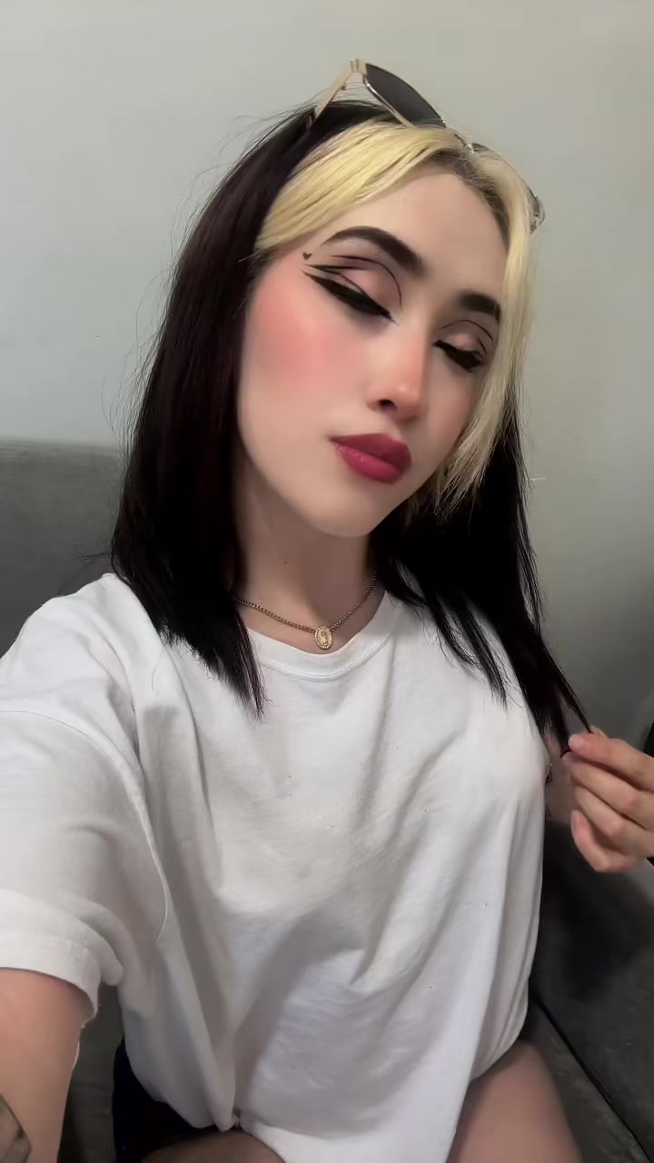 @Roxana De La Rosa Nu