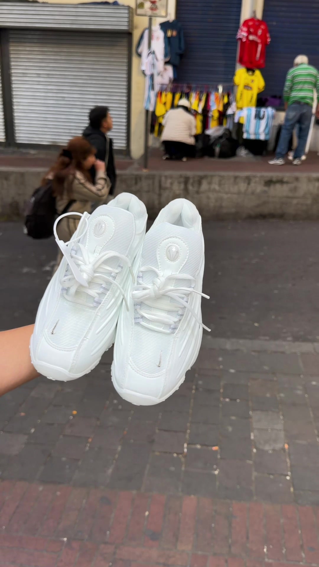 @𝘜𝘙𝘉𝘈𝘕 𝘚𝘕𝘌𝘈𝘒𝘌𝘙𝘚