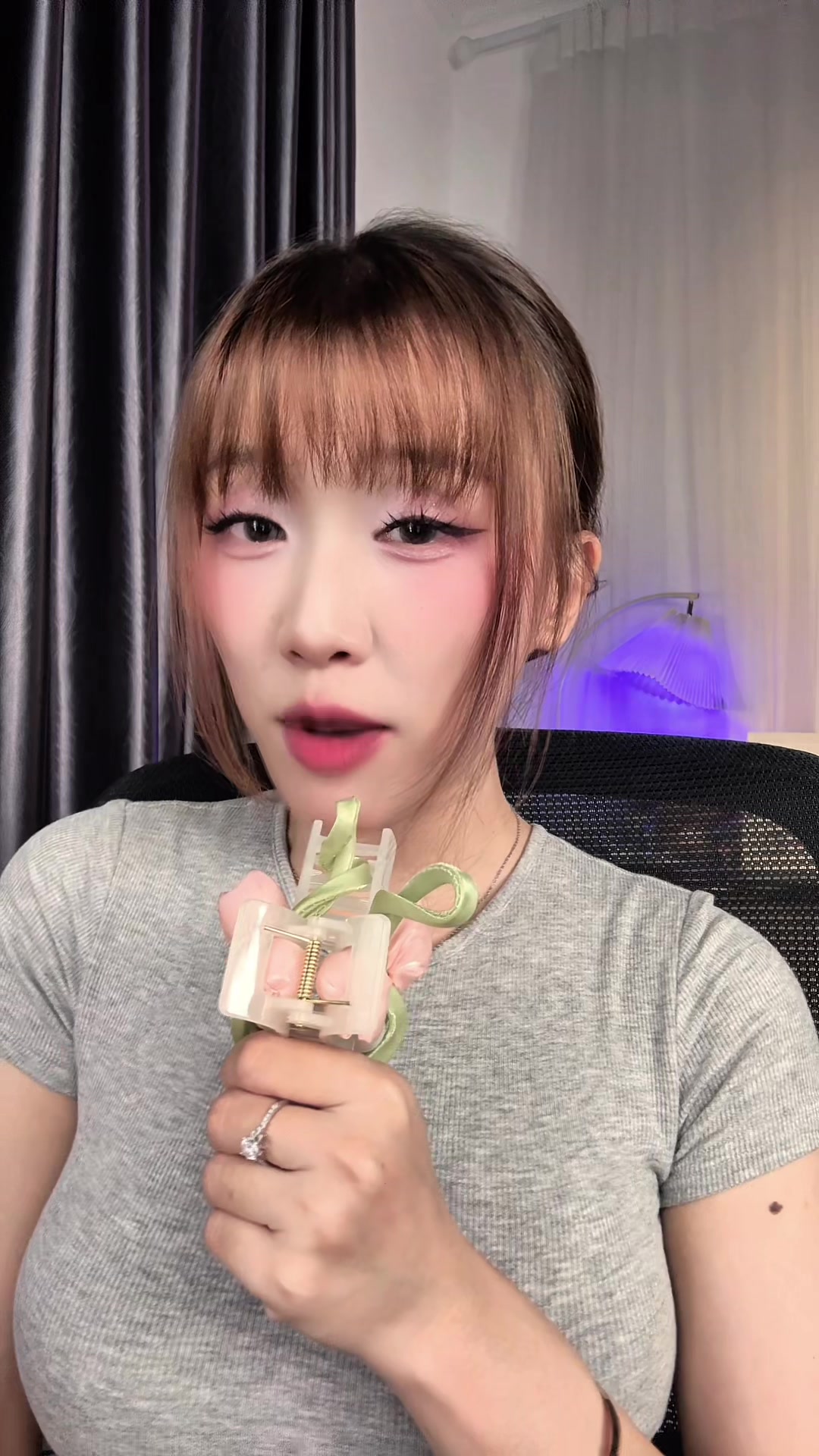 @𝓗𝓪̀ 𝓥𝓲 🌷