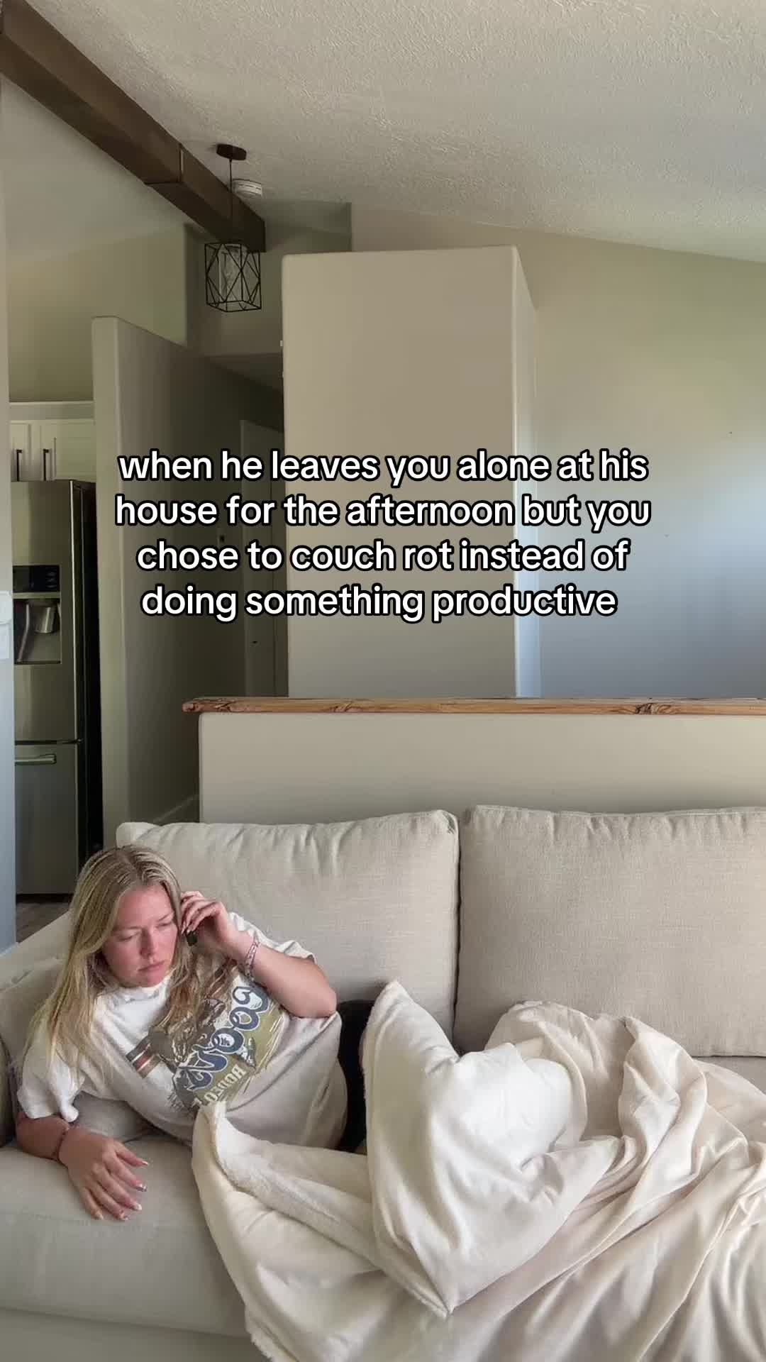 @LIVIA DEAN