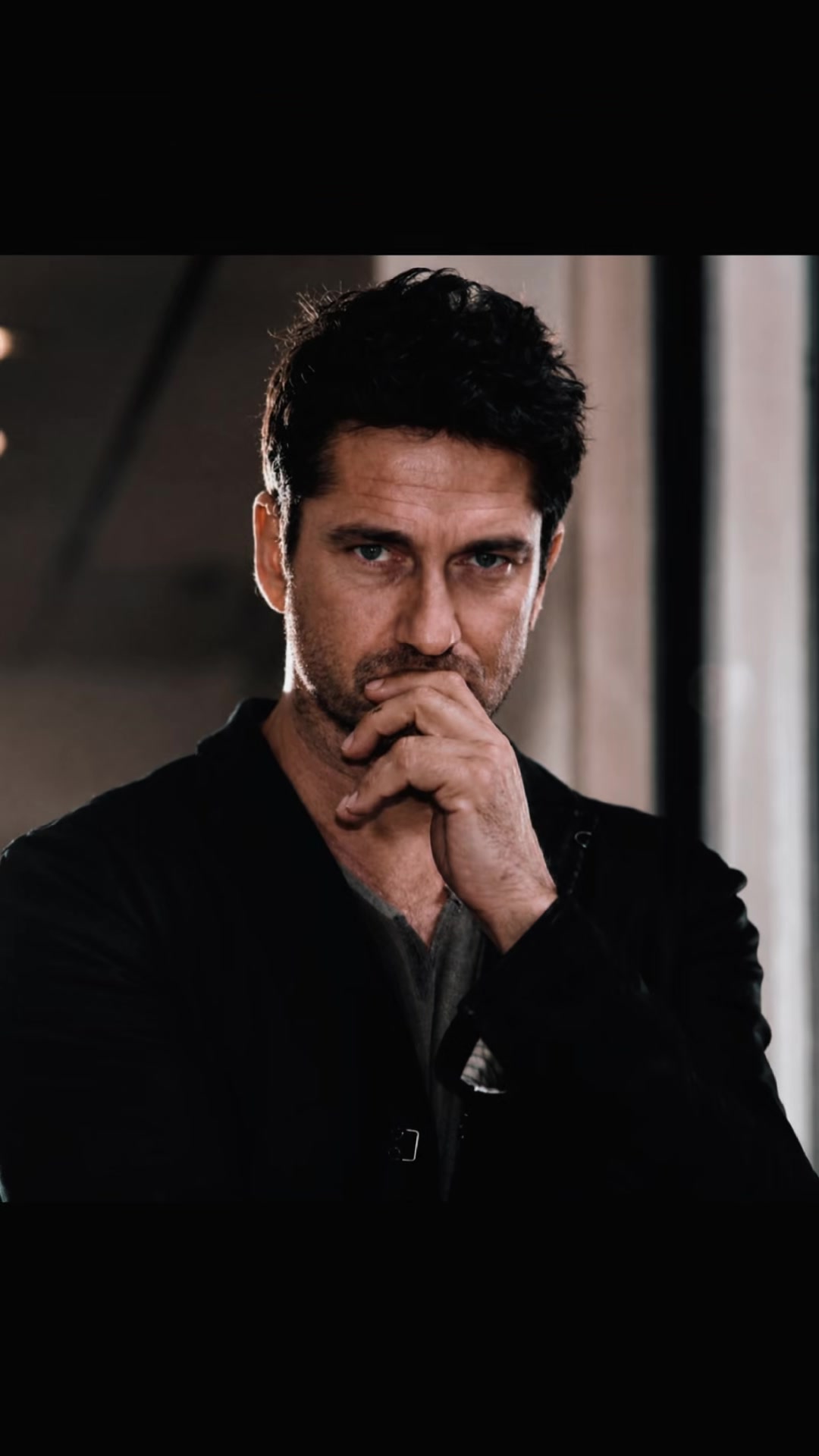 @Gerard Butler