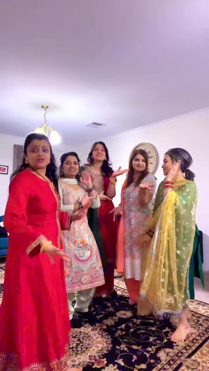 @रोस्नी