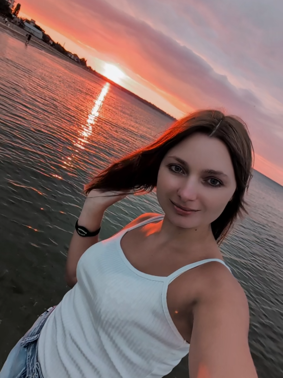 @𝓥𝓲𝓴𝓽𝓸𝓻𝓲𝓪𝓴𝓪𝓹 ♡