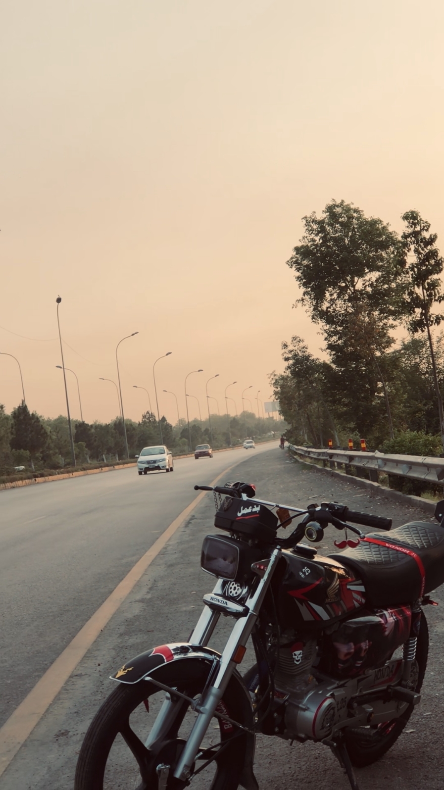 @یا ر با ش      🦅🔥