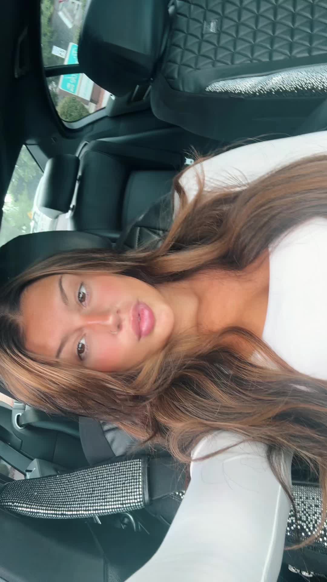 @Lo💜🍒