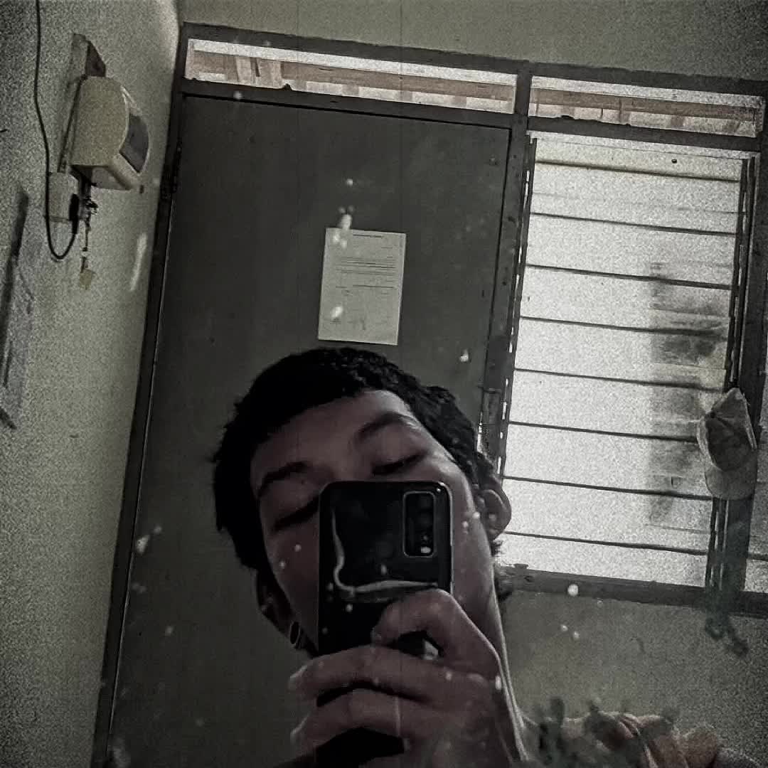 @Yus