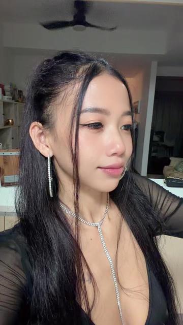 @DragonLady🐉
