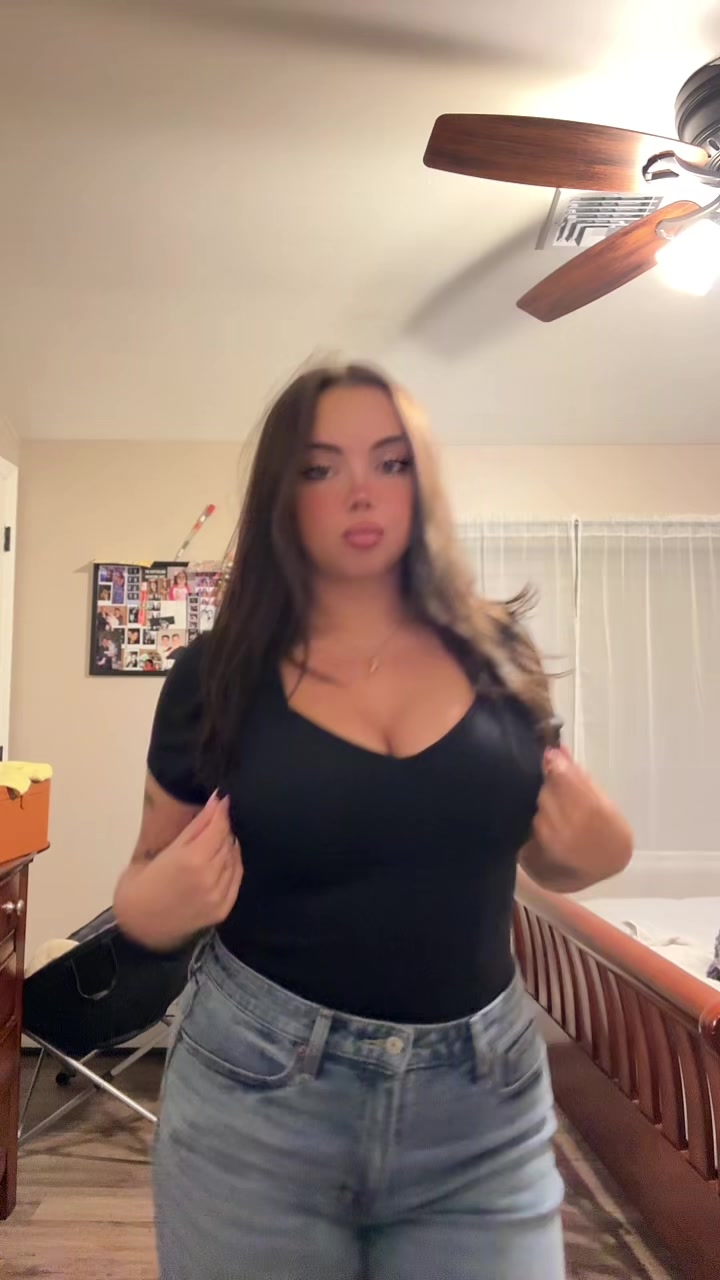 @𝔄𝔫𝔤𝔢𝔩𝔦𝔠𝔞