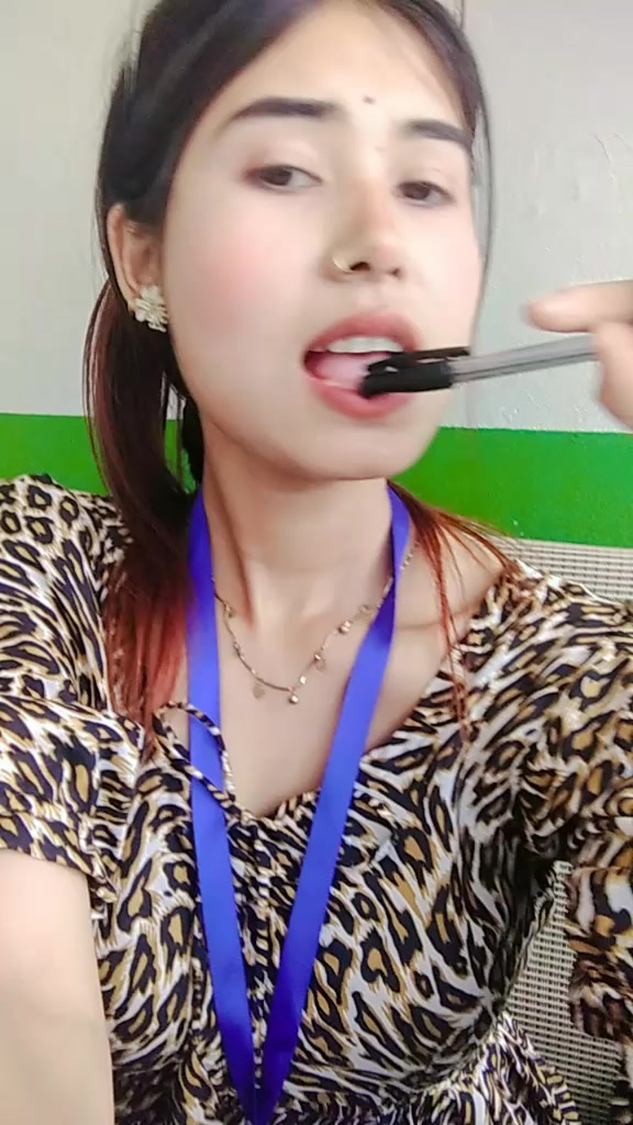 @Xoti(•‿•)