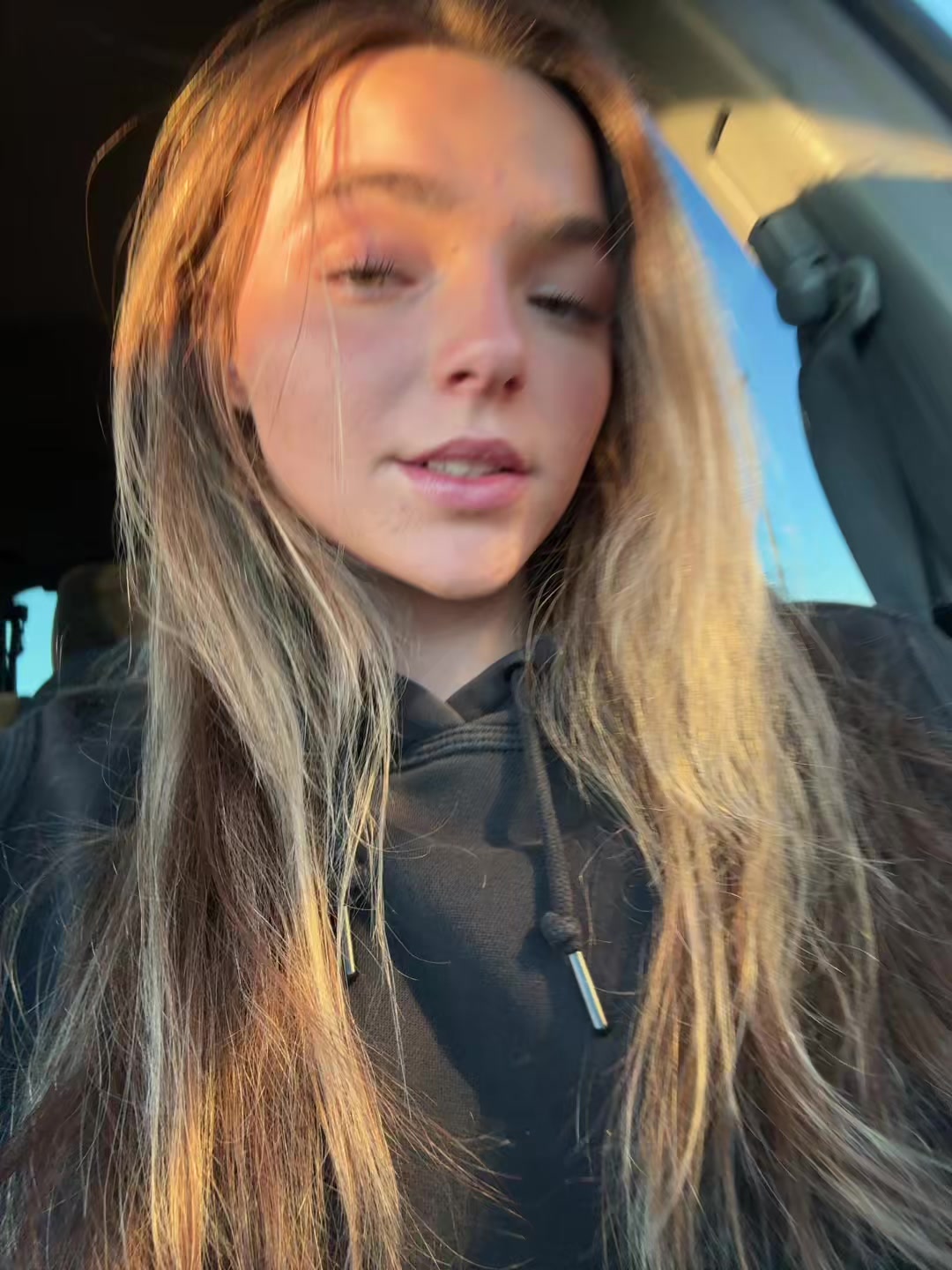 @adrianadewitt29