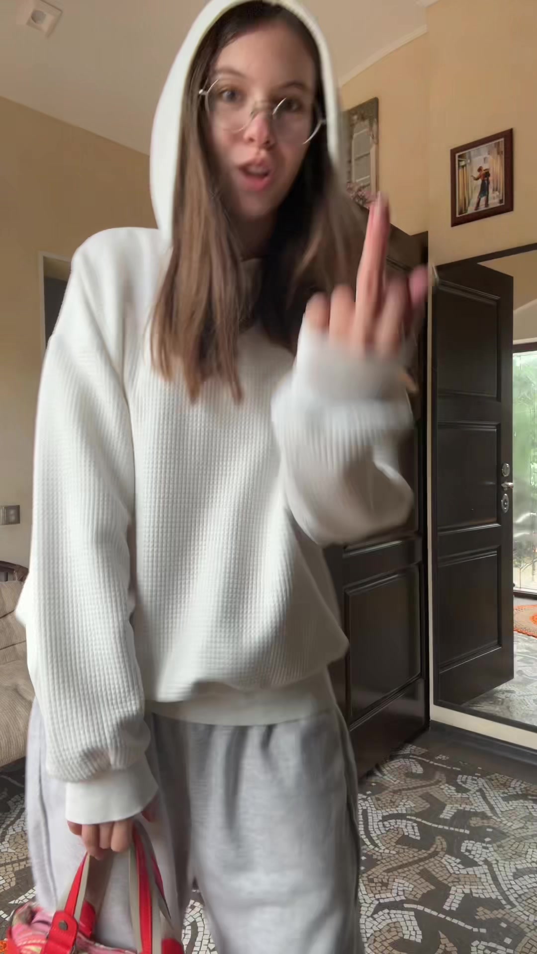 @DEAR_POLLY