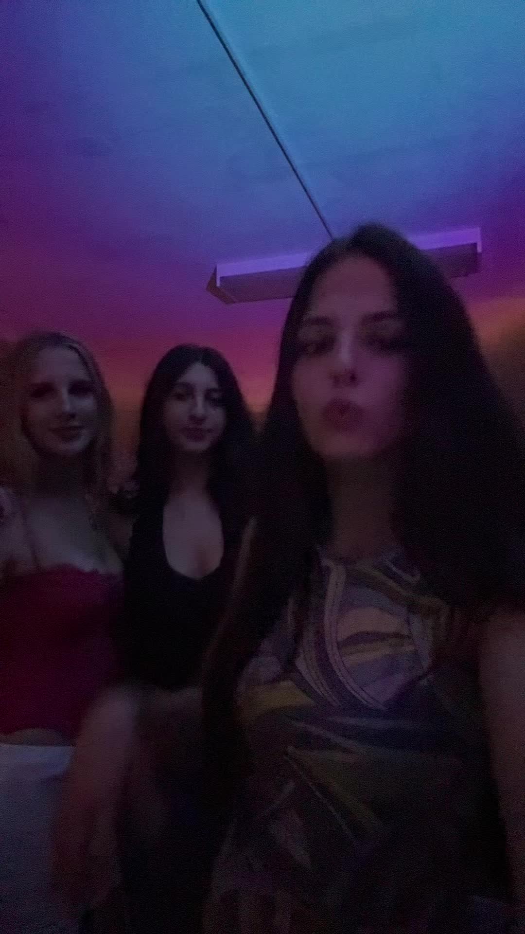 @ava_larcome