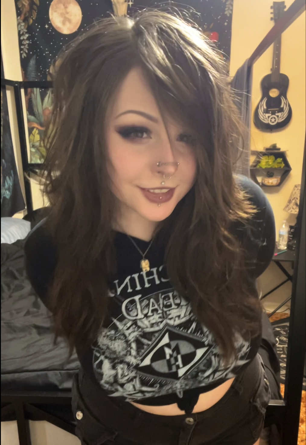 @ℭ𝔥𝔢𝔯𝔦𝔢 𝔏𝔬𝔳𝔢𝔩𝔩𝔞