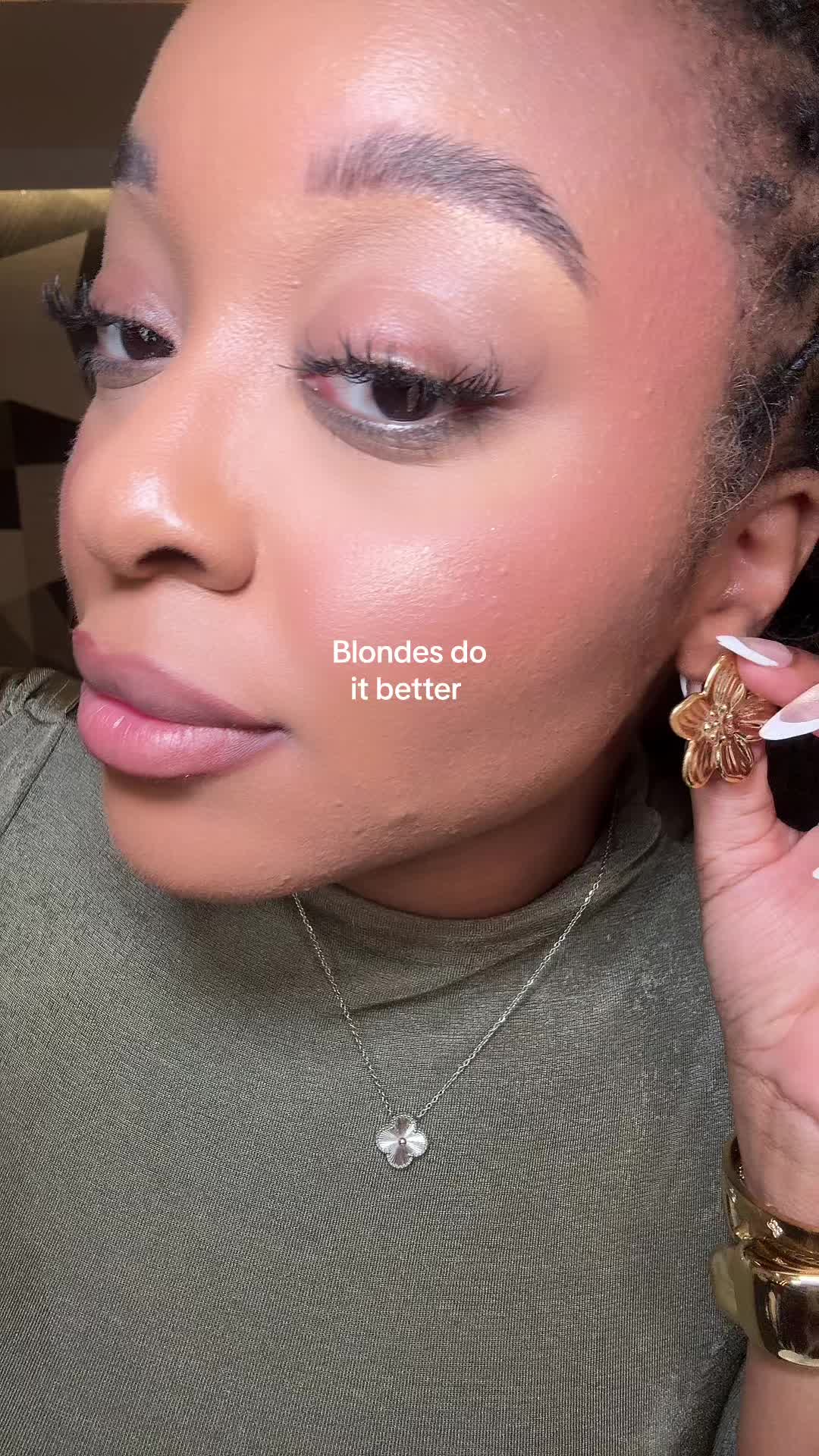 @AshXoXo🎀