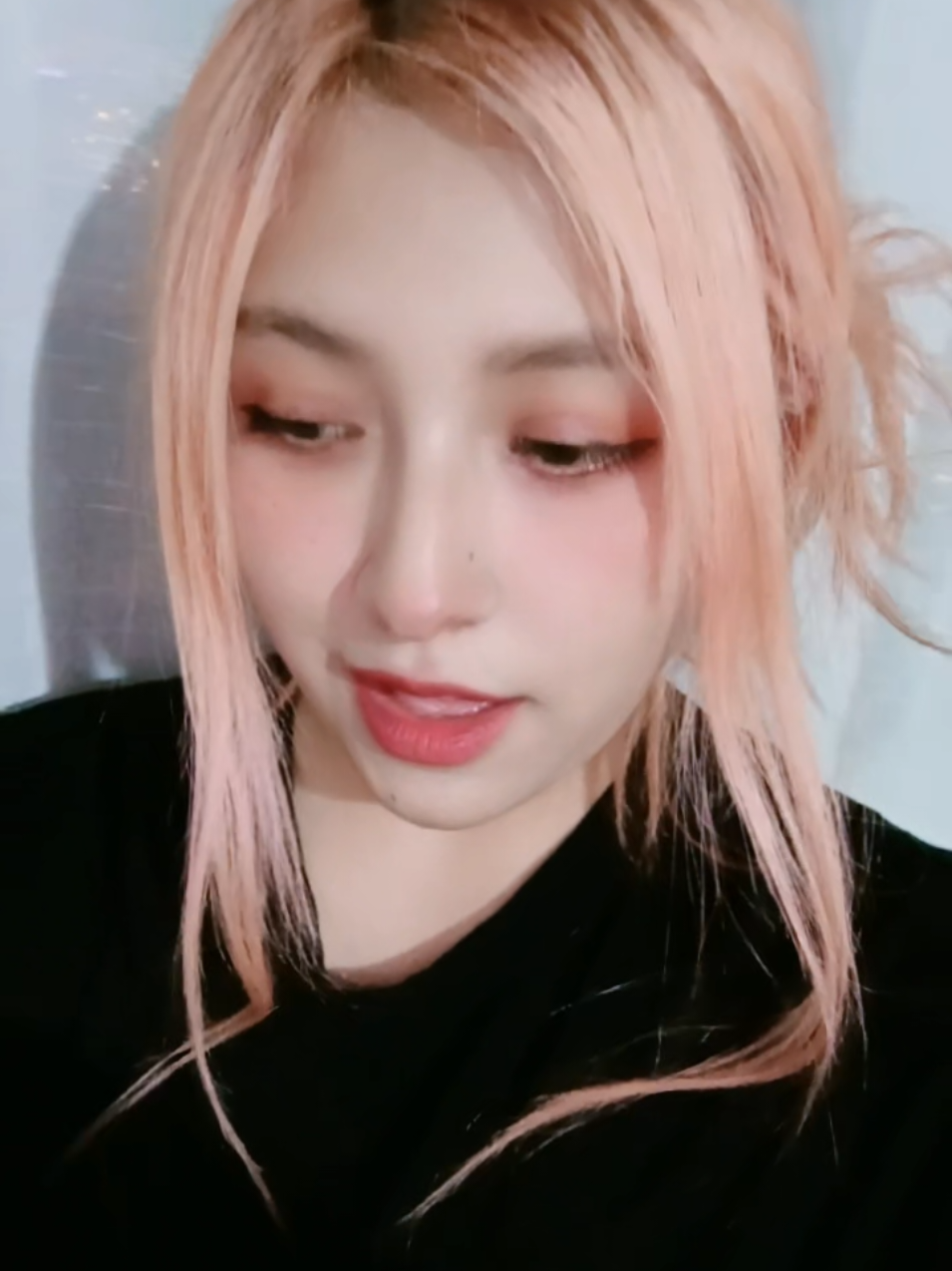 @✧⸼ ⤹ 𝙔𝙪 - 𝙇𝙞𝙣𝙜 ·˚༘