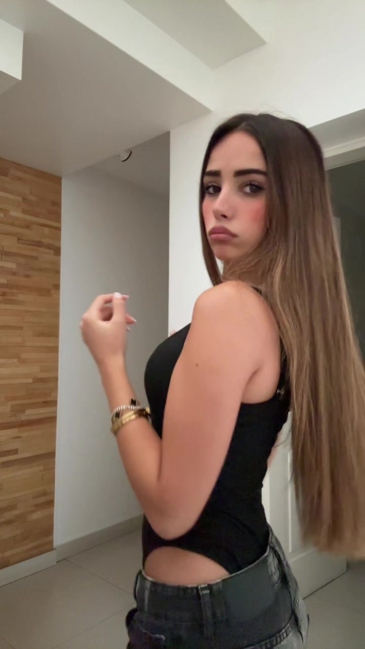@Maiii🌙🦈