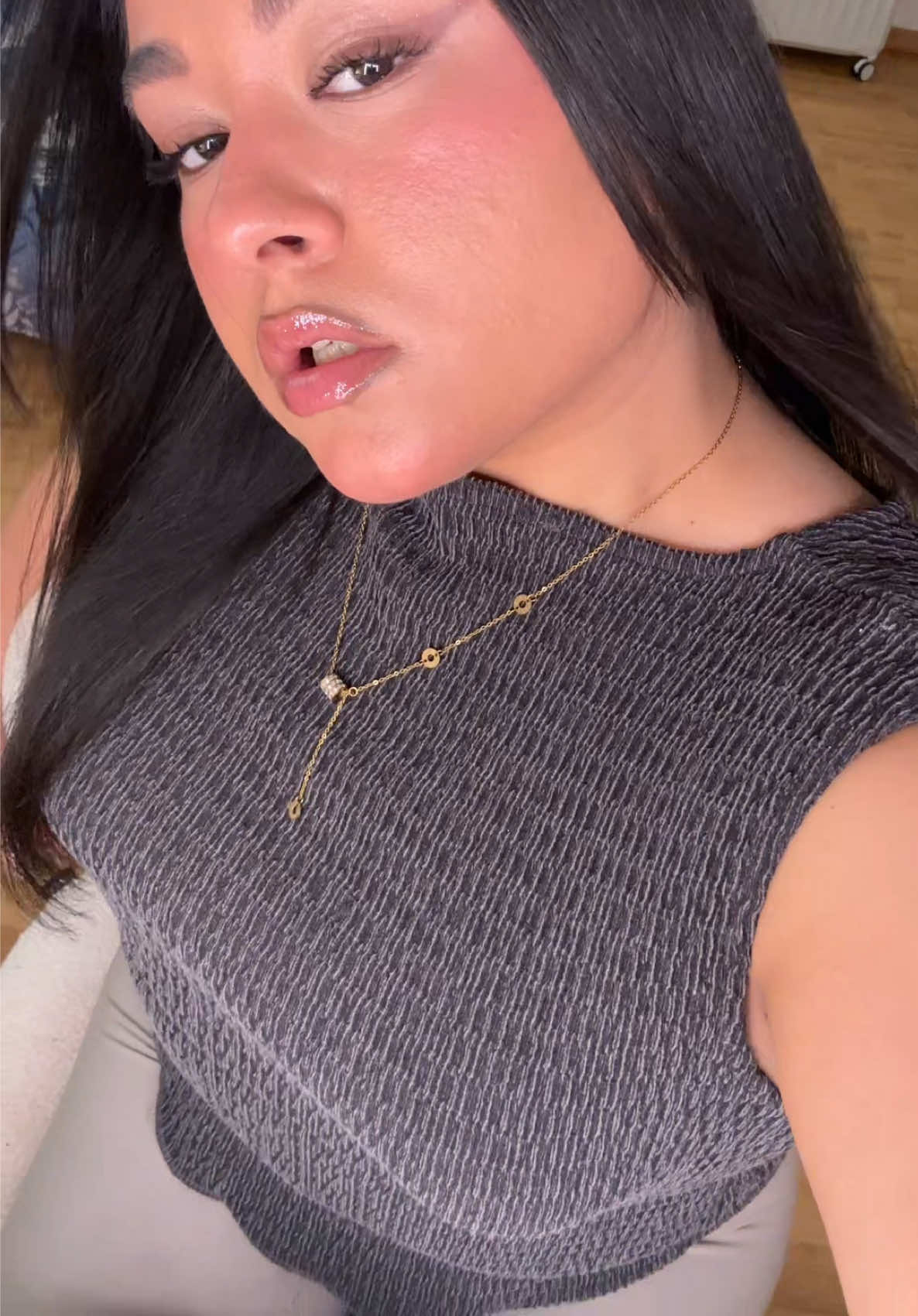 @Akilelivee
