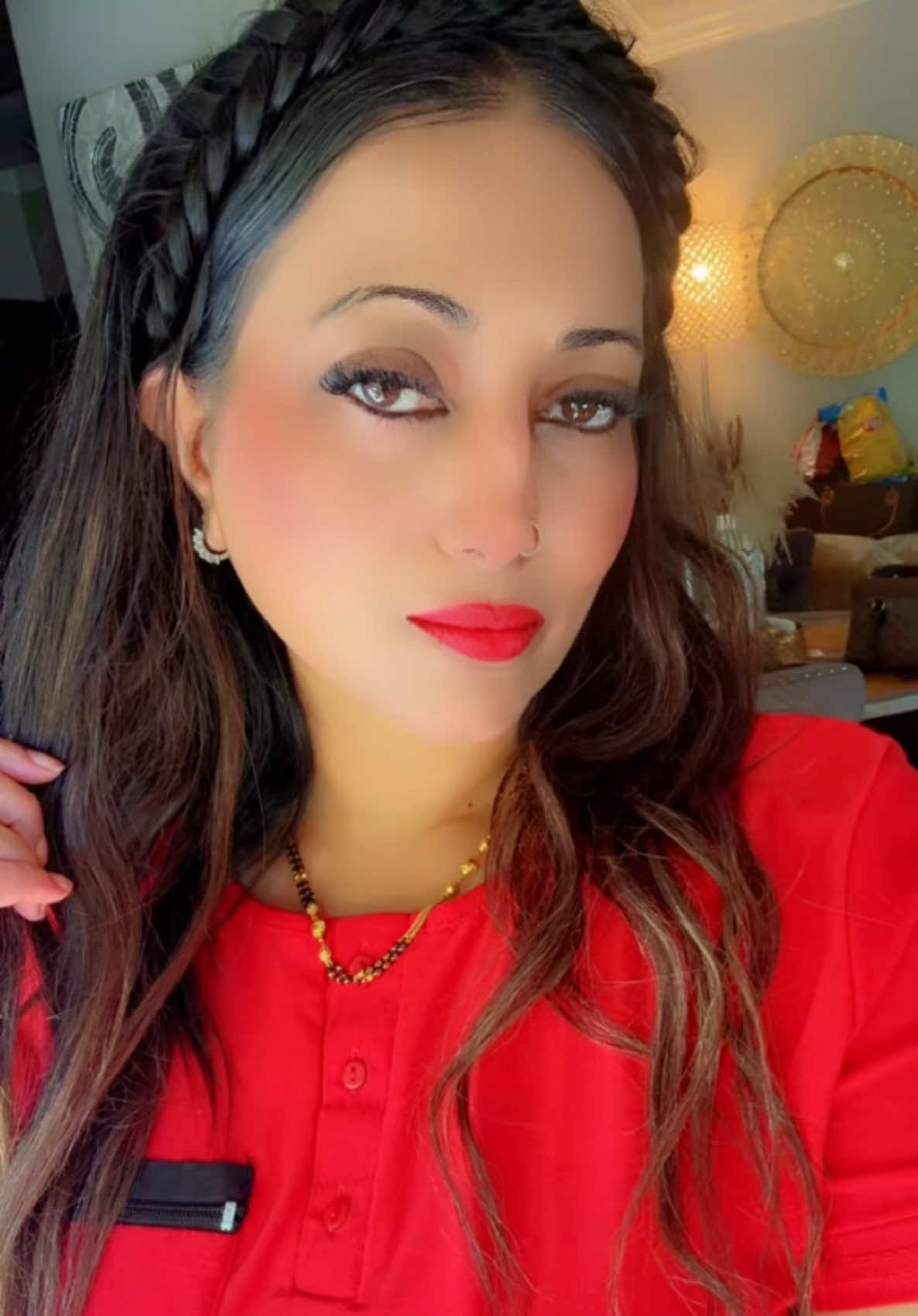 @AsliSona