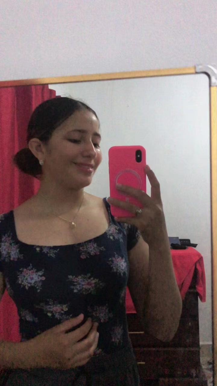 @🫰🏻castellanos 🍒