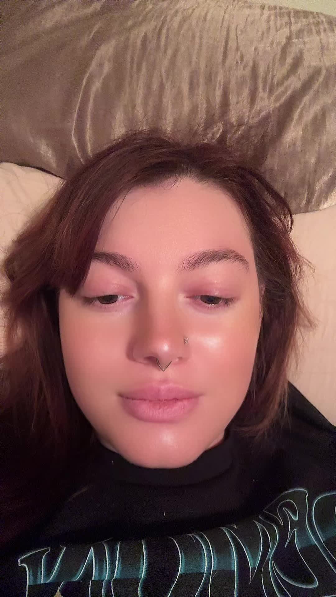 @pale4moonlight