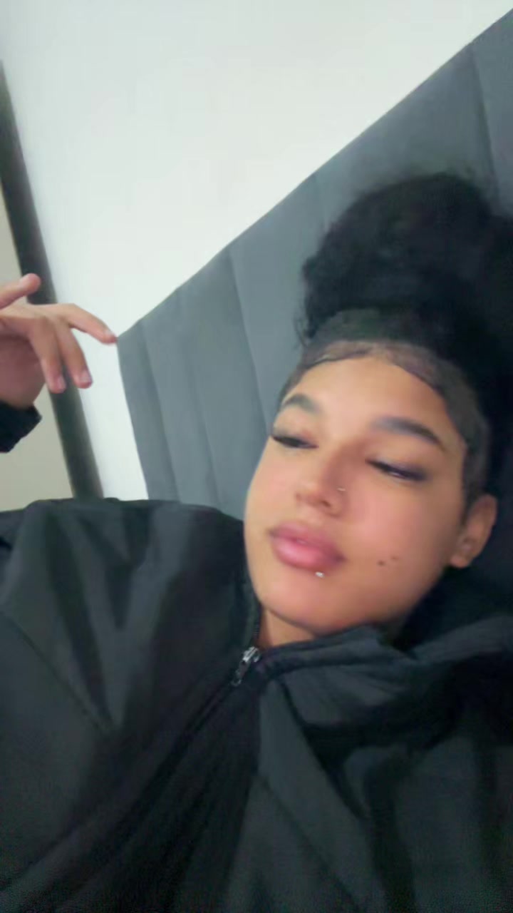 @lollamunizz
