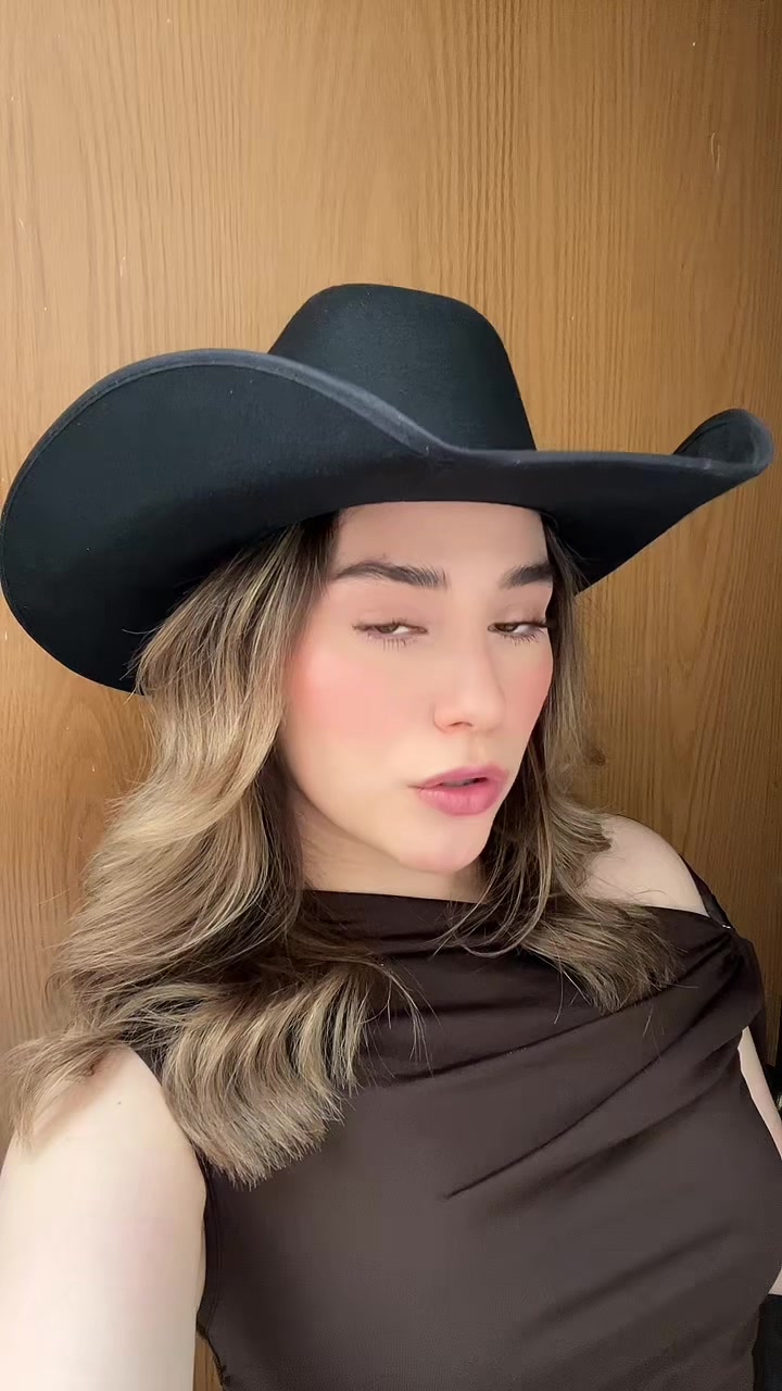 @dannawoodss1