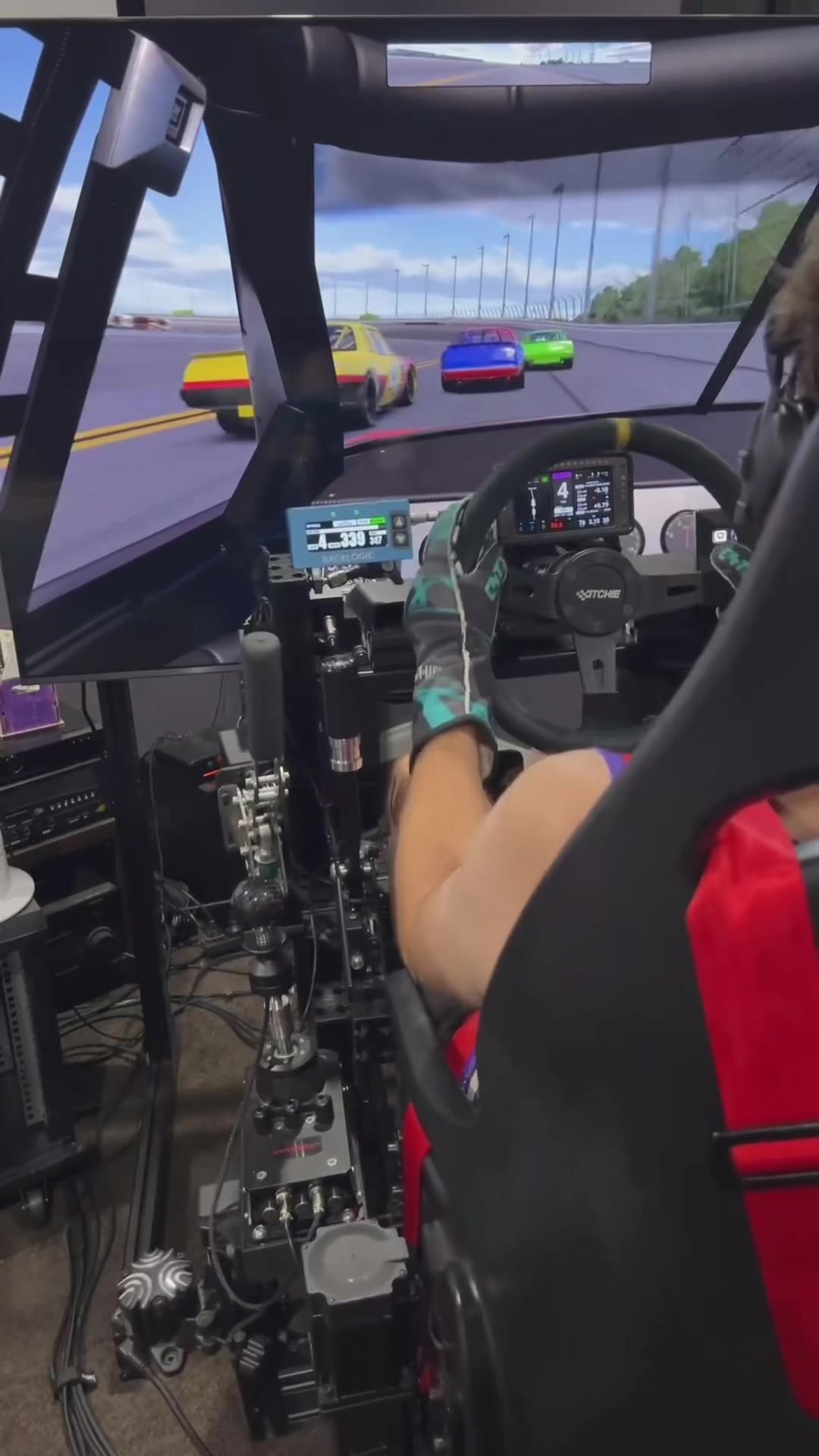 @itchie | SimRacing