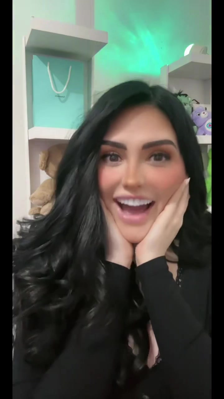 @🐒Paola Martínez👑