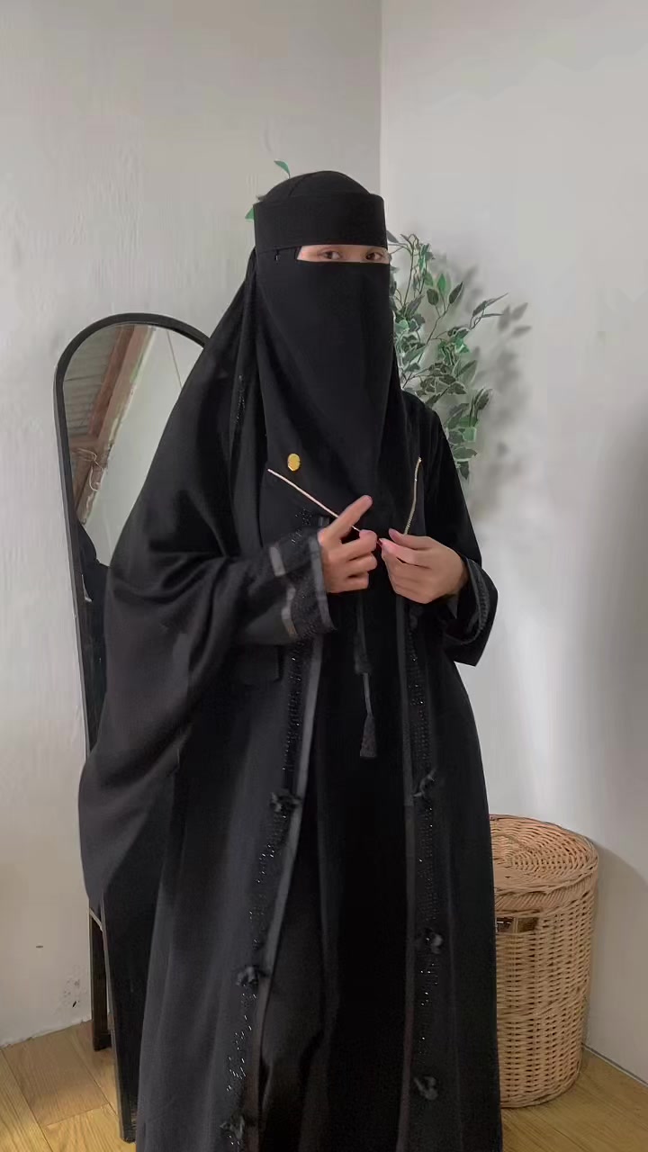 @Habbabahniqob_store