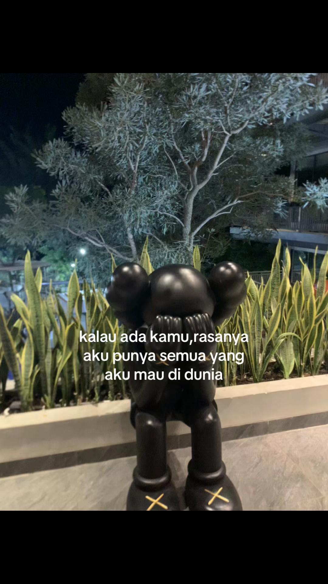 @🫳🏾