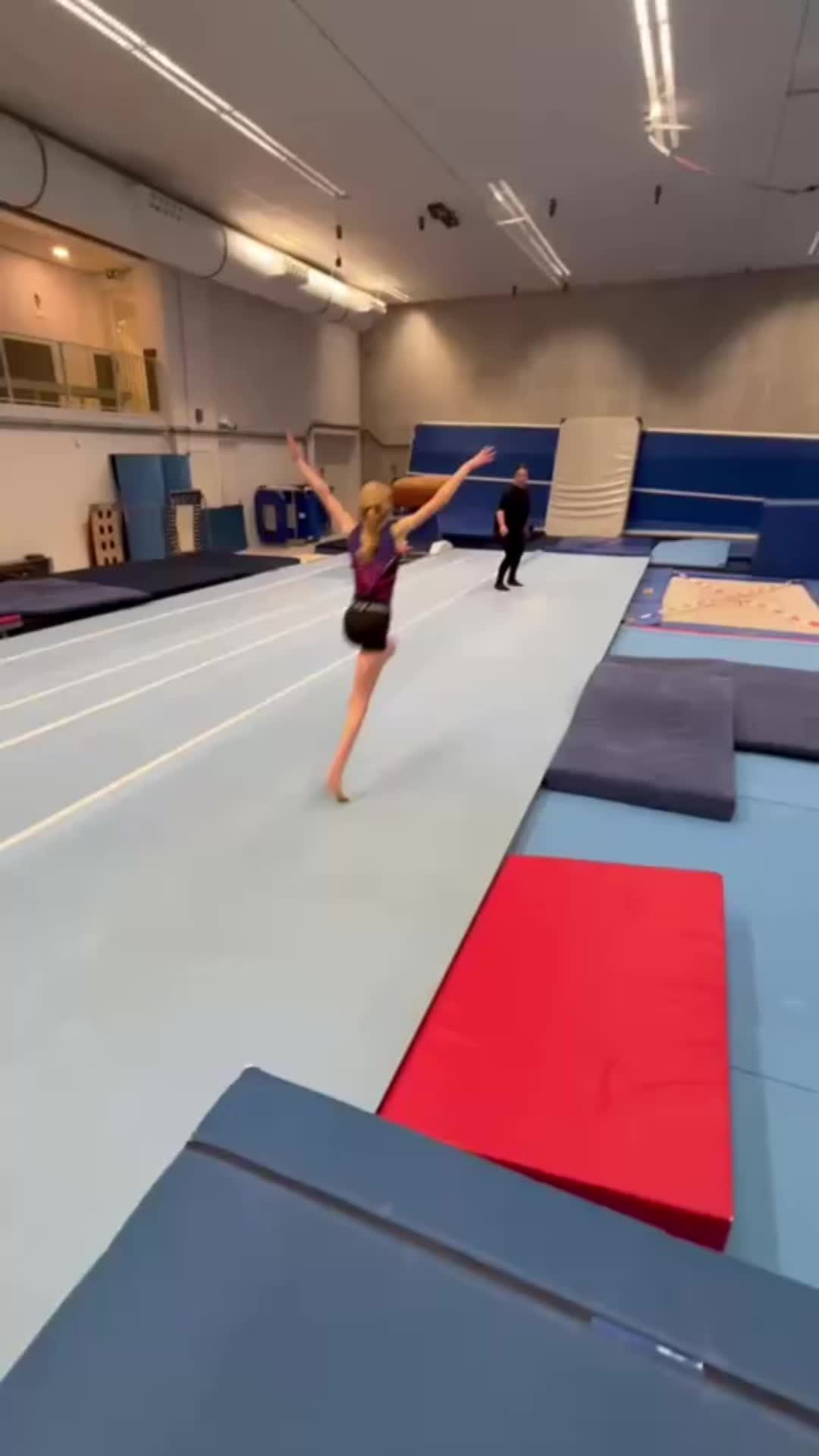 @Gymnastics 🤍🪩