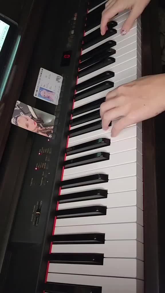 @Lucy - 🎹  & 📚
