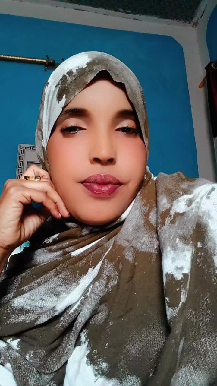 @Ayeeyo Xaliimo