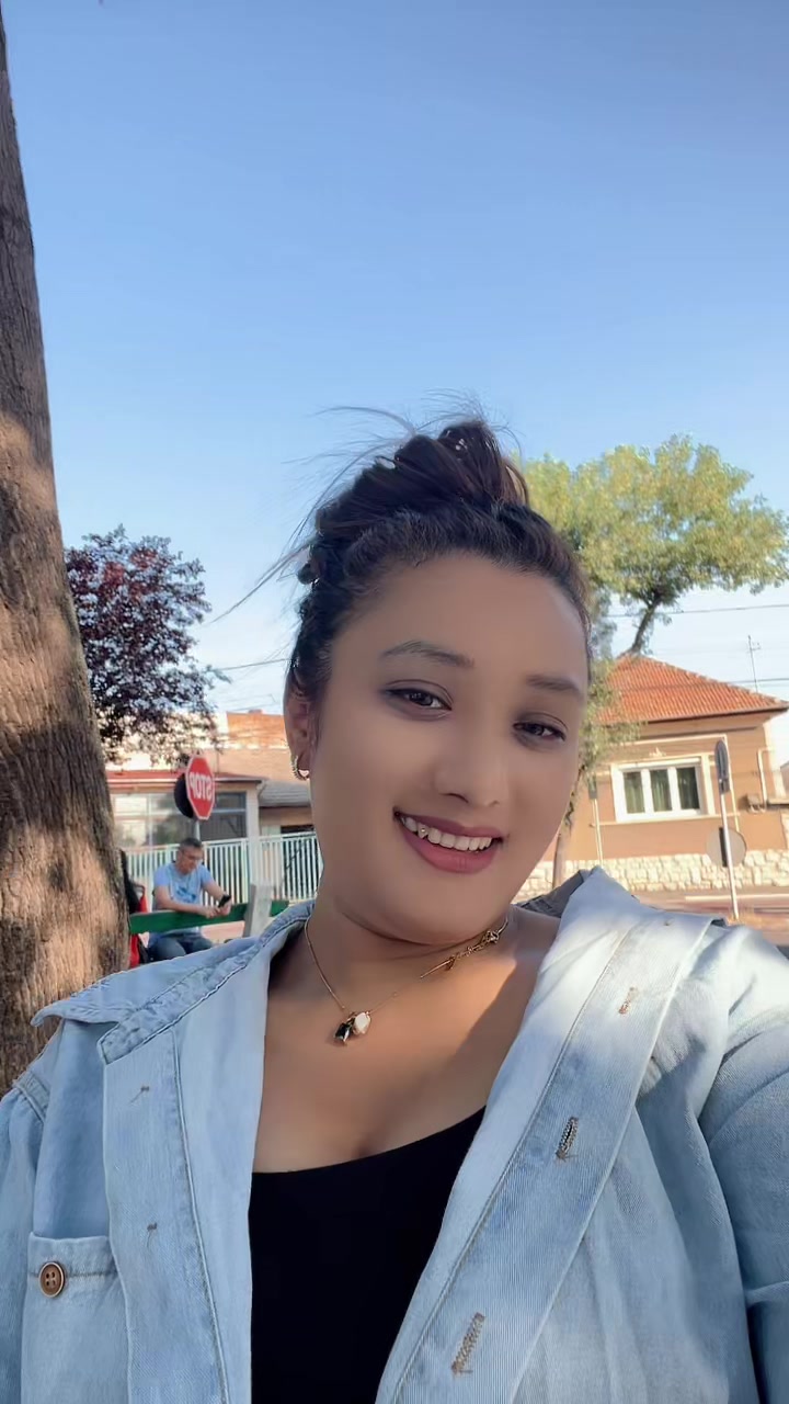 @नानू गुरुङ🐼