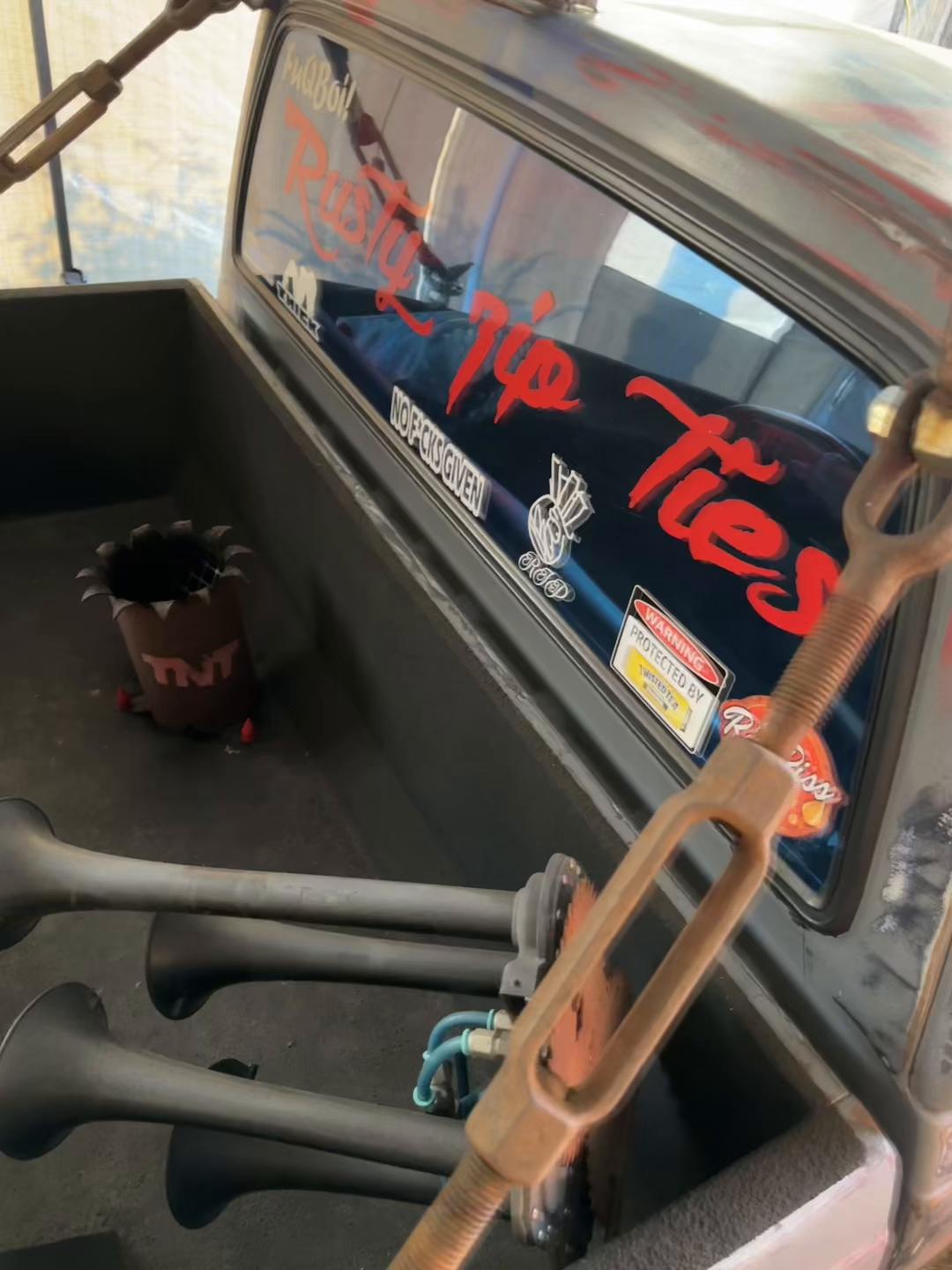 @BAGGED MINITRUCK
