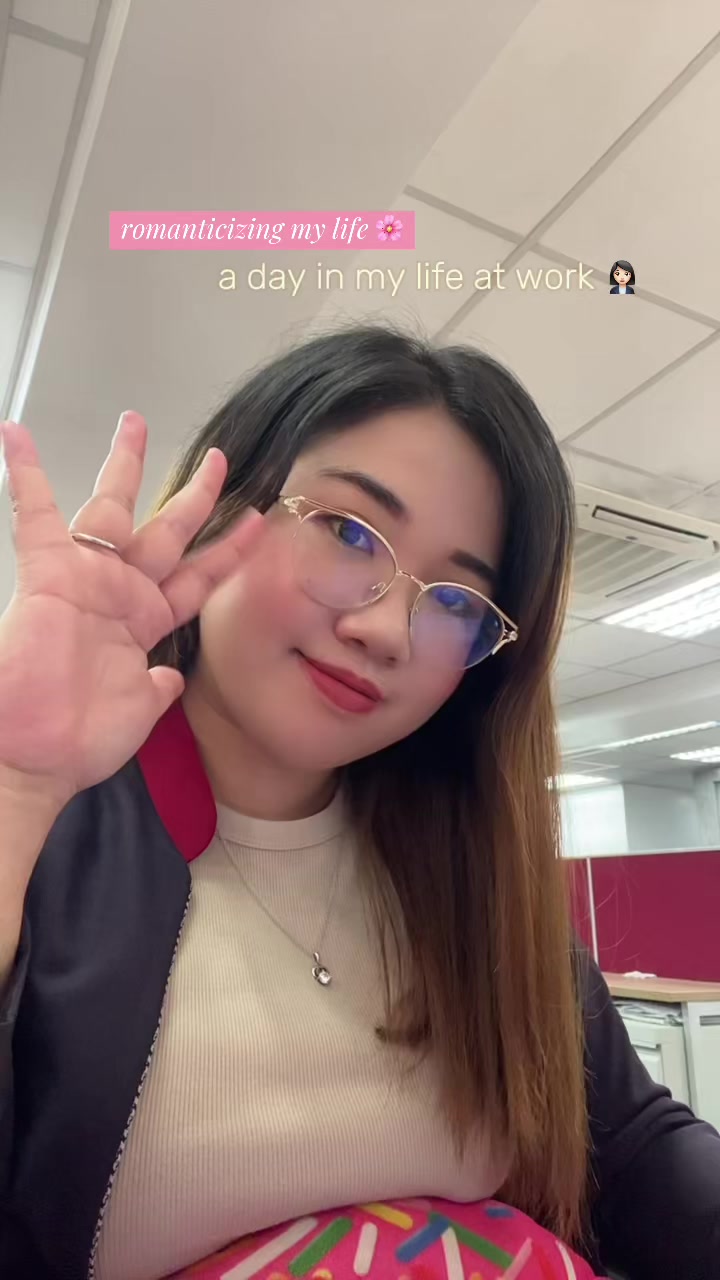 @𝒕𝒓𝒊𝒔𝒉𝒂 ఇ ◝‿◜ ఇ ˚☽˚.⋆