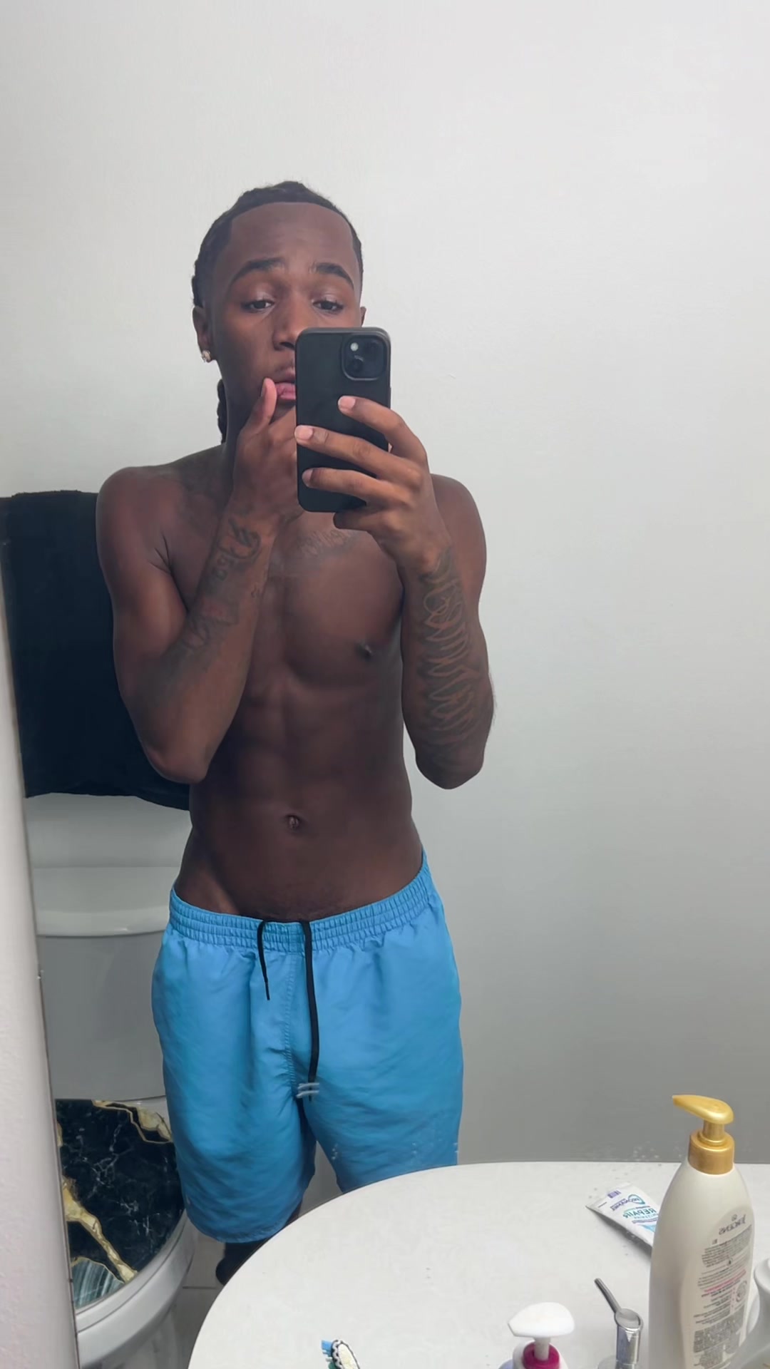 @zy