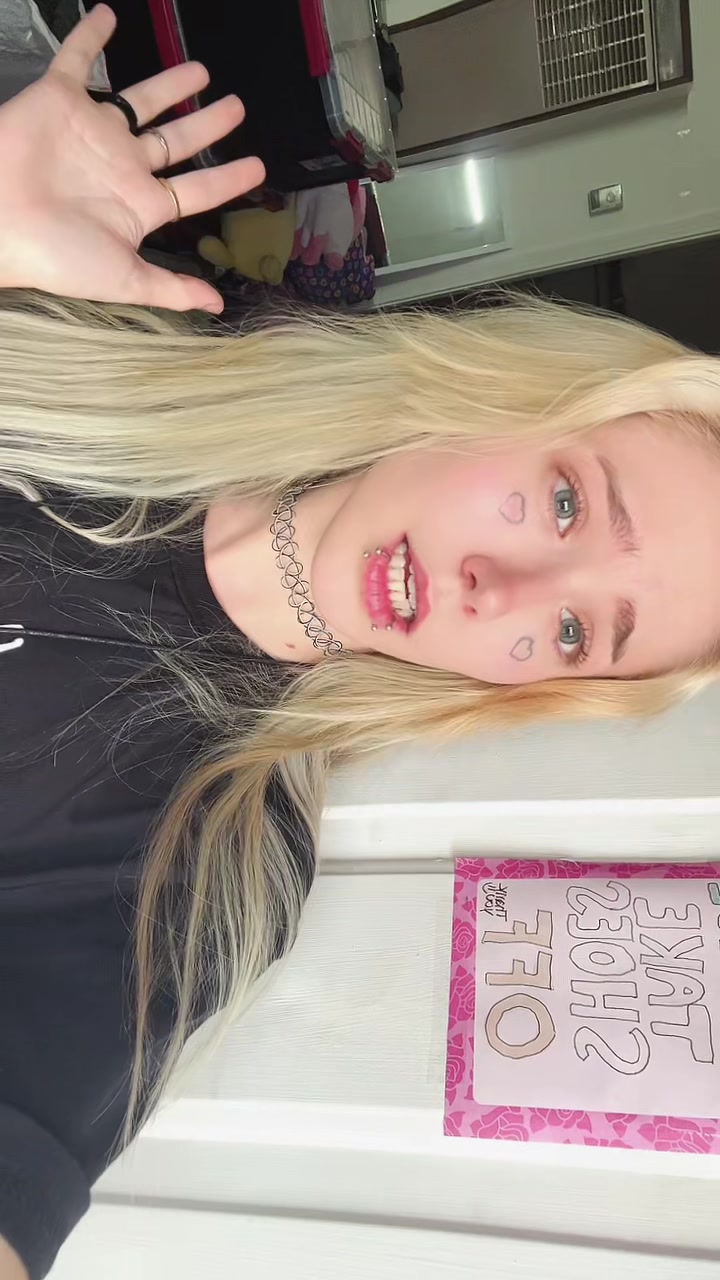 @Gothic Hippie